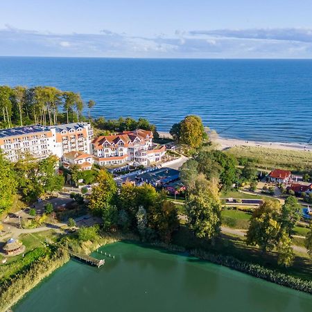 Kölpinsee Strandhotel Seerose מראה חיצוני תמונה