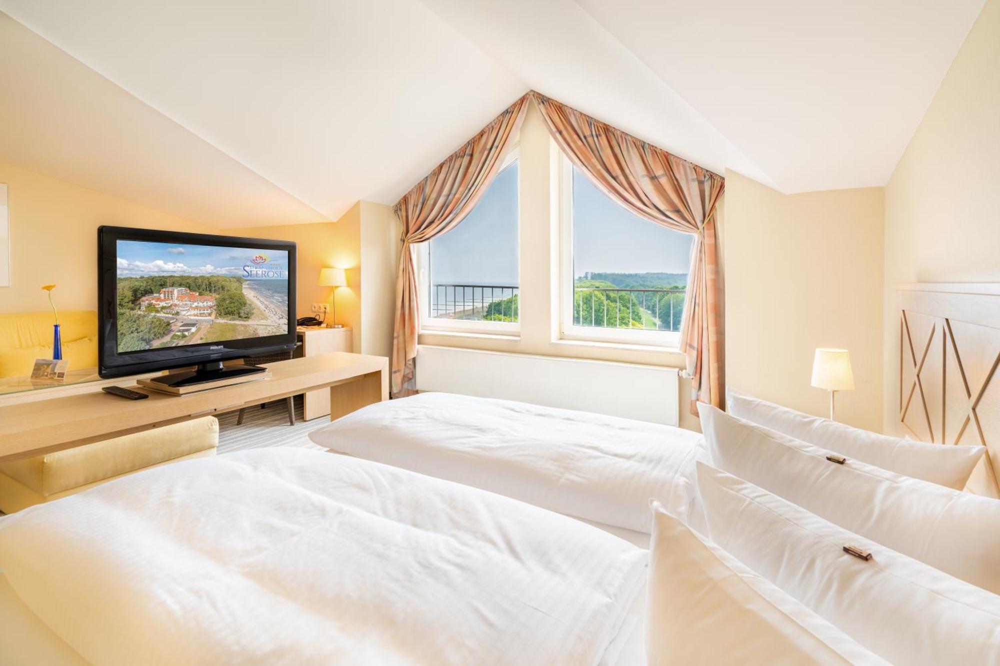Kölpinsee Strandhotel Seerose מראה חיצוני תמונה