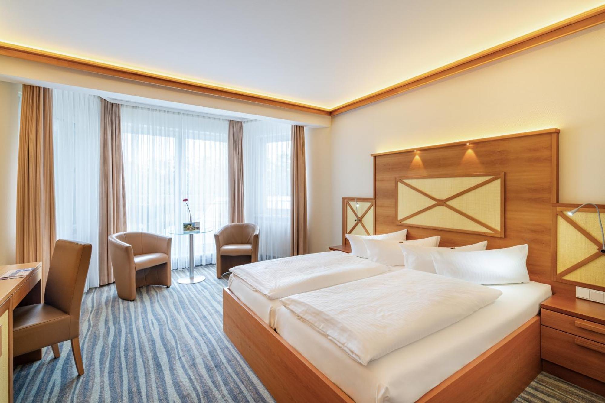 Kölpinsee Strandhotel Seerose מראה חיצוני תמונה