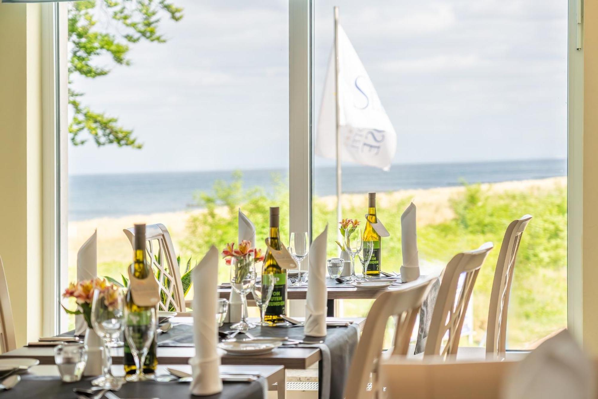 Kölpinsee Strandhotel Seerose מראה חיצוני תמונה